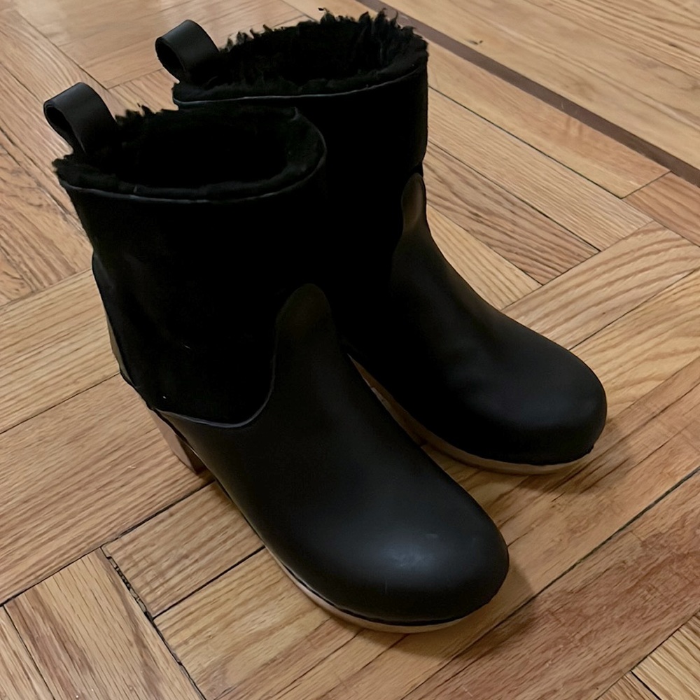 No. 6 Shearling Clogs in Black Size Euro 38 (U.S. 7.5)